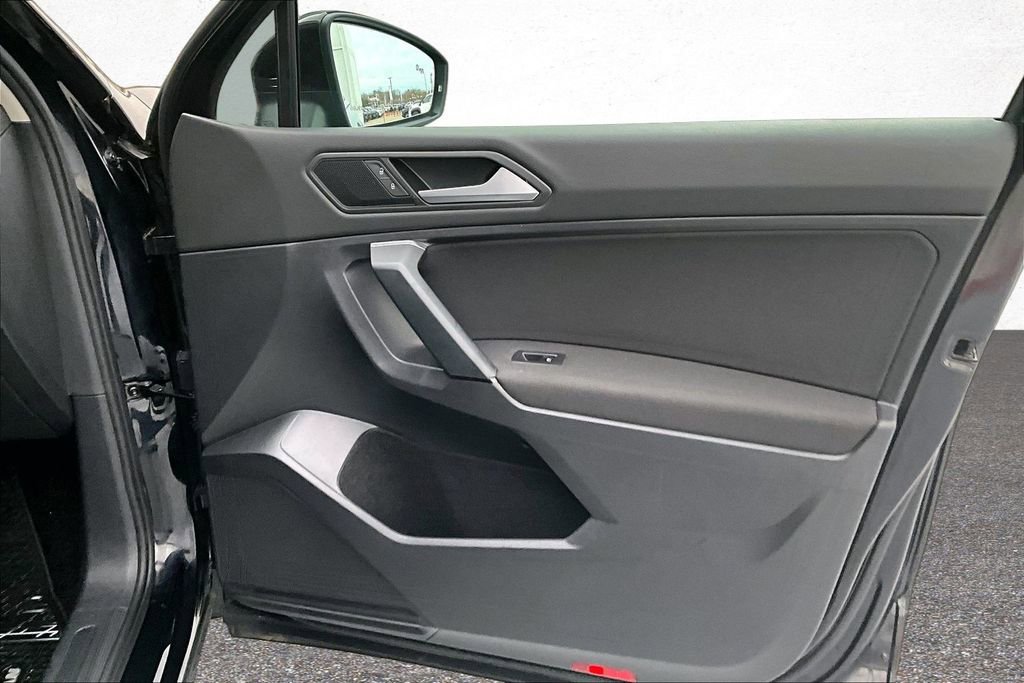 Used 2019 Volkswagen Tiguan S w/ Driver Assistance Package image 27