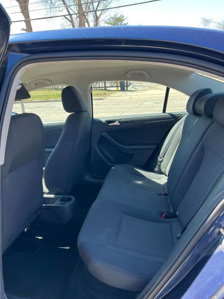 Used 2013 Volkswagen Jetta Sedan image 18