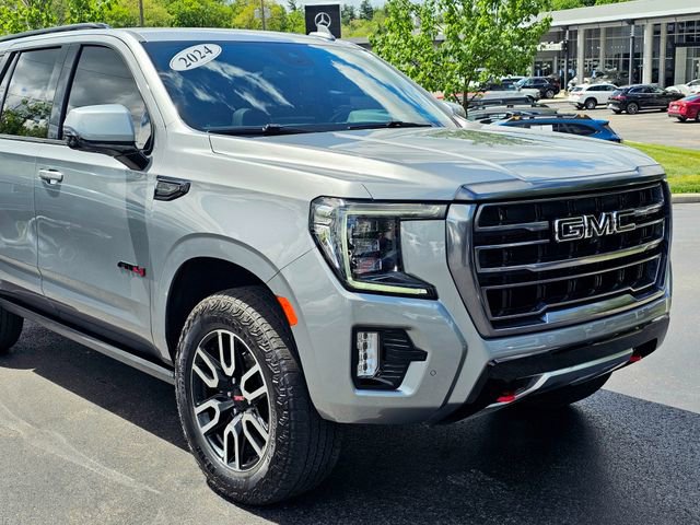 Used 2024 GMC Yukon AT4 w/ AT4 Premium Plus Package AWD/4WD image 2