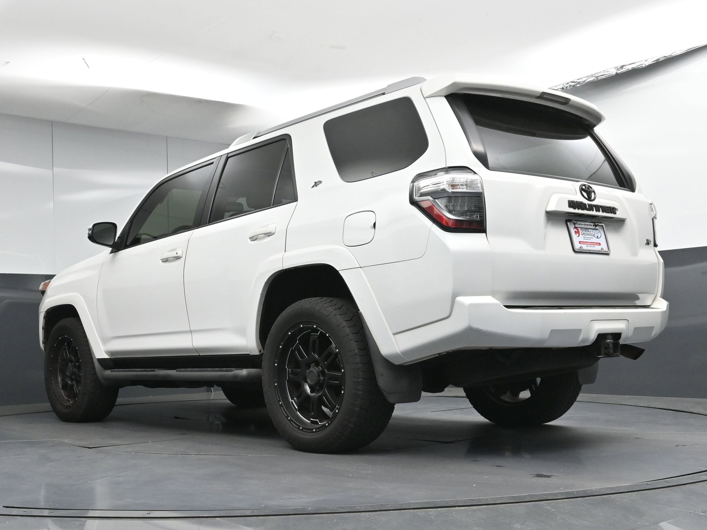 Used 2016 Toyota 4Runner SR5 Premium image 28