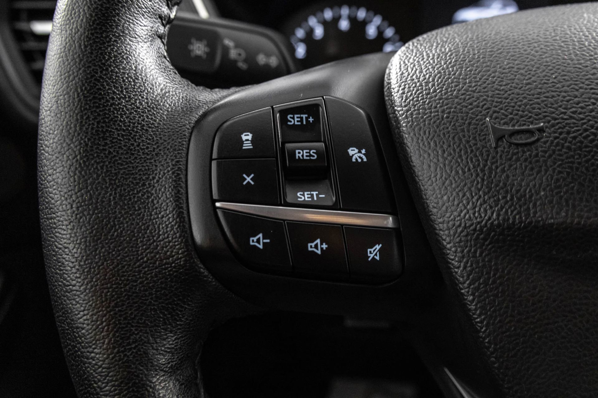 Used 2020 Ford Escape SEL FWD image 26