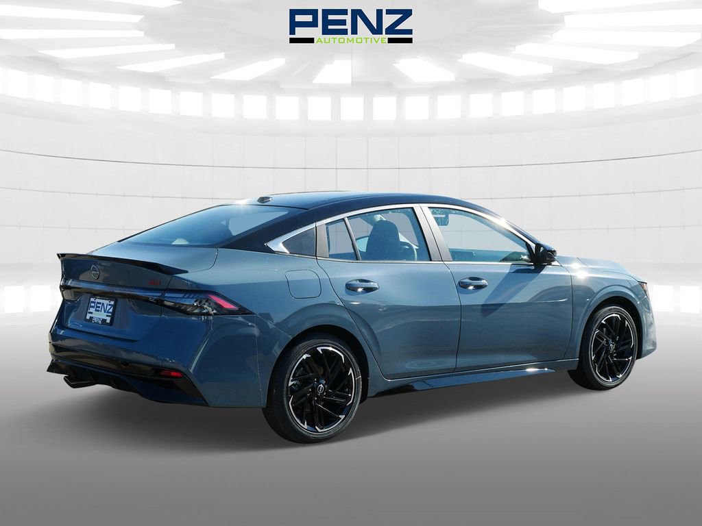 New 2026 Nissan Sentra SR w/ SR Premium Package FWD image 2