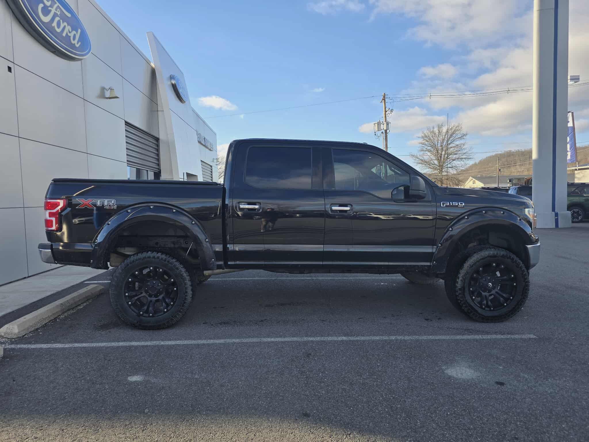 Used 2018 Ford F150 XLT w/ XTR Package image 2
