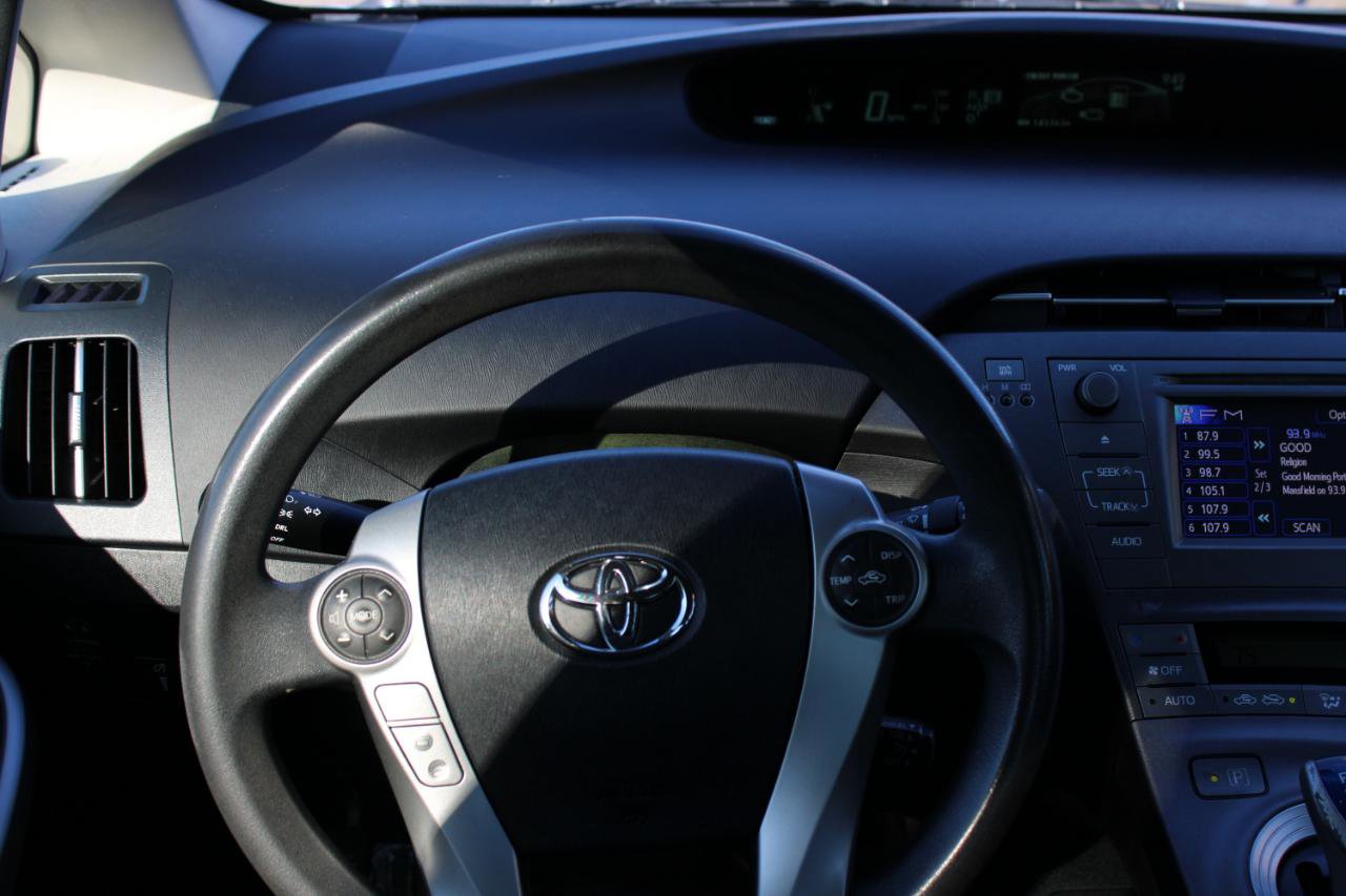 Used 2012 Toyota Prius Two image 9