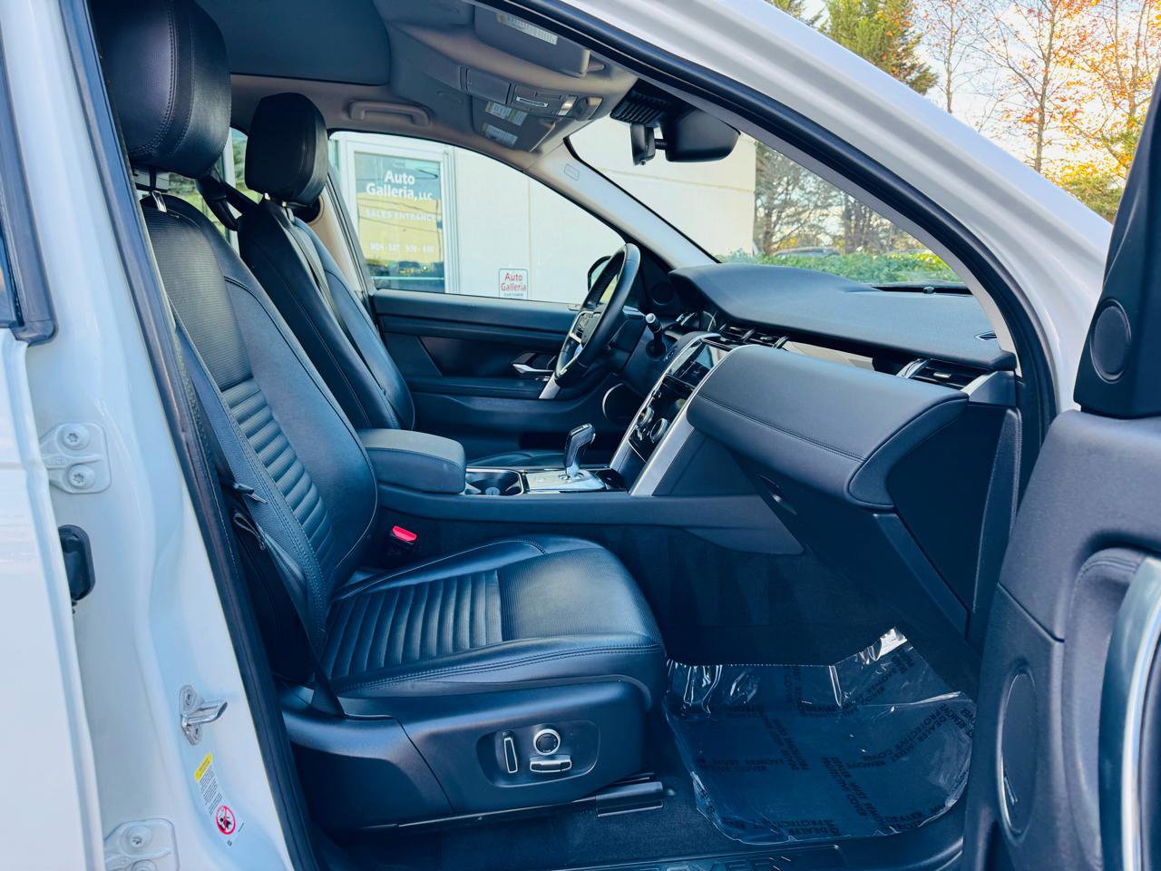 Used 2022 Land Rover Discovery Sport S image 27