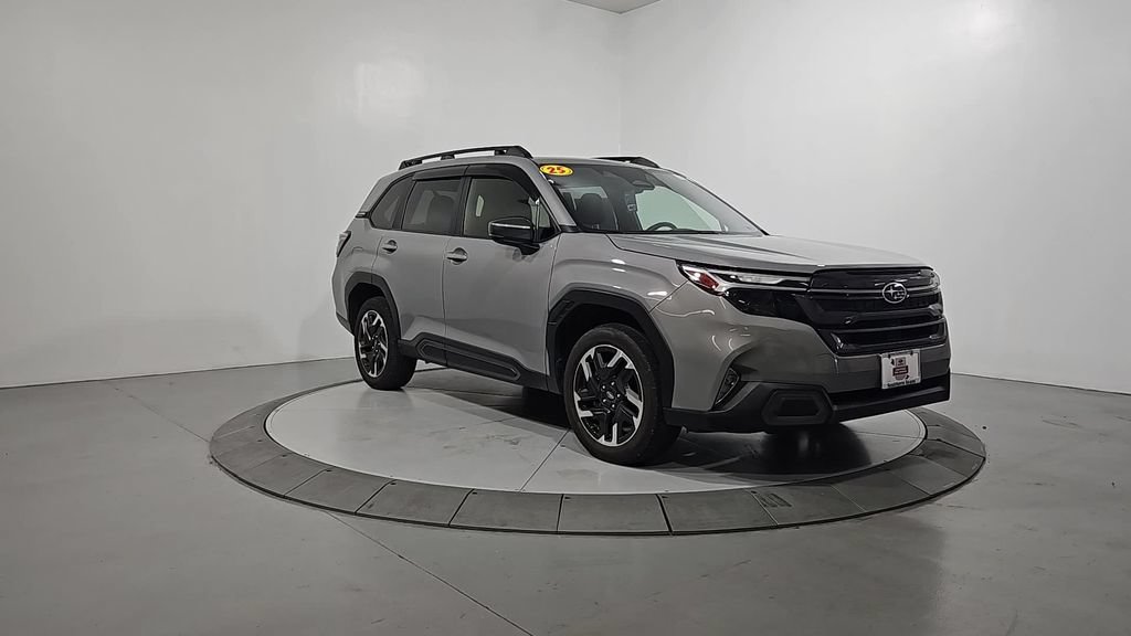 Used 2025 Subaru Forester Limited AWD/4WD image 9