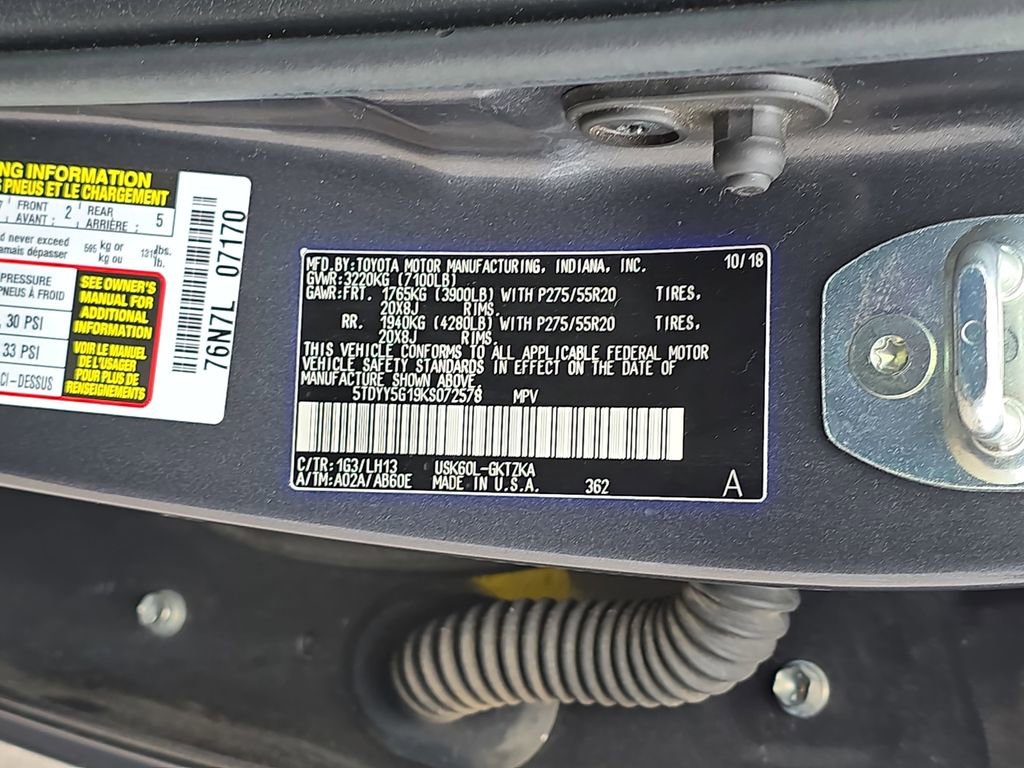 Used 2019 Toyota Sequoia Platinum image 40