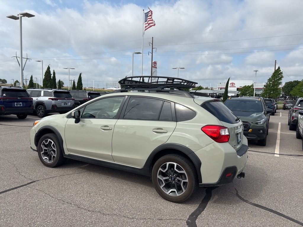 Used 2017 Subaru Crosstrek 2.0i Premium AWD/4WD image 6
