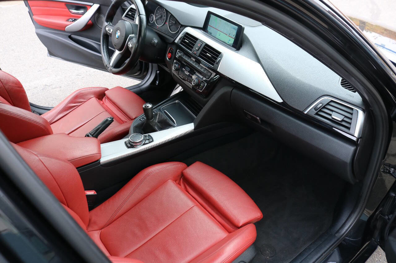Used 2016 BMW 340i xDrive Sedan image 16