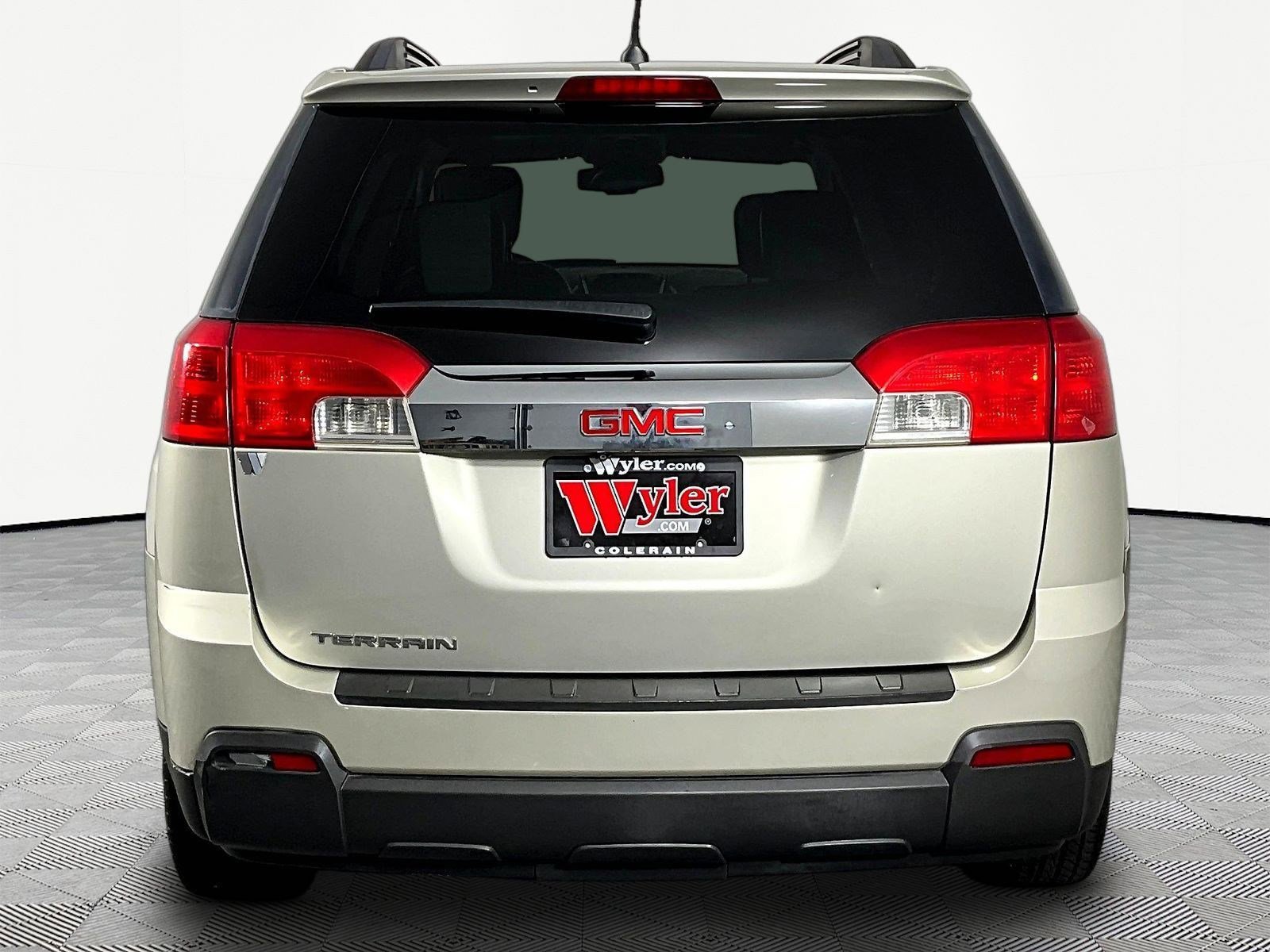 Used 2013 GMC Terrain SLT w/ Chrome and Technology Package FWD image 5