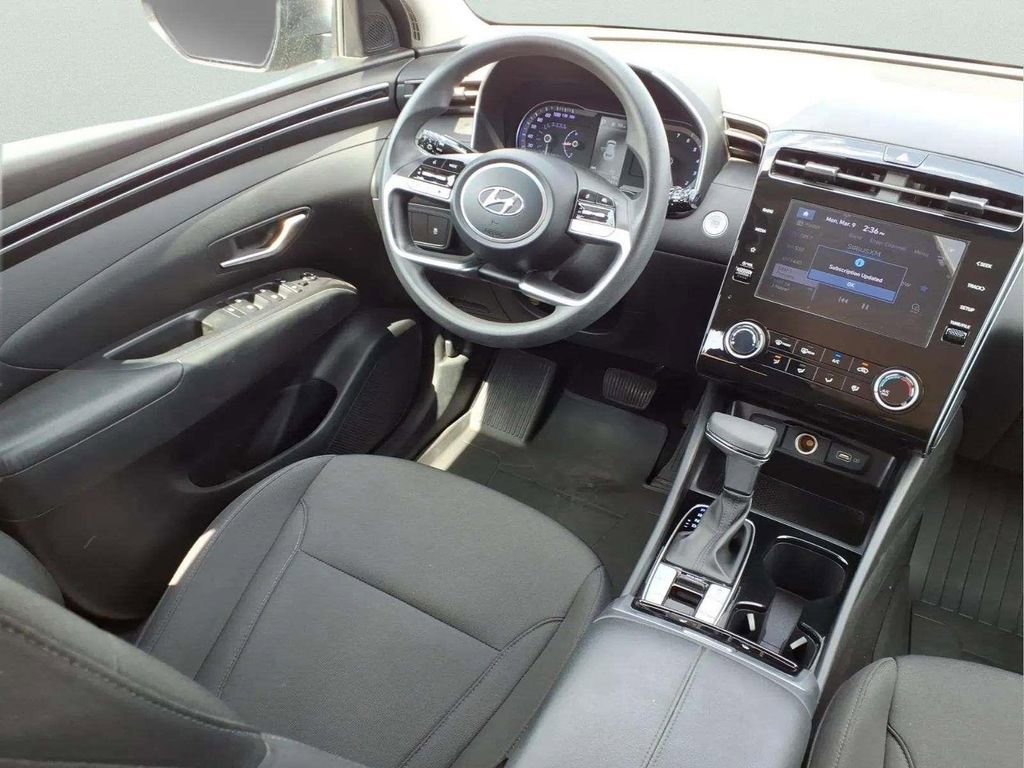 Used 2022 Hyundai Tucson SEL FWD image 9