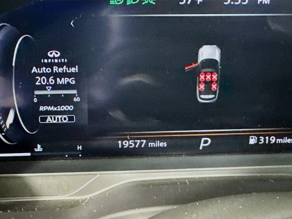 Used 2023 INFINITI QX60 Sensory w/ Cargo Package image 12