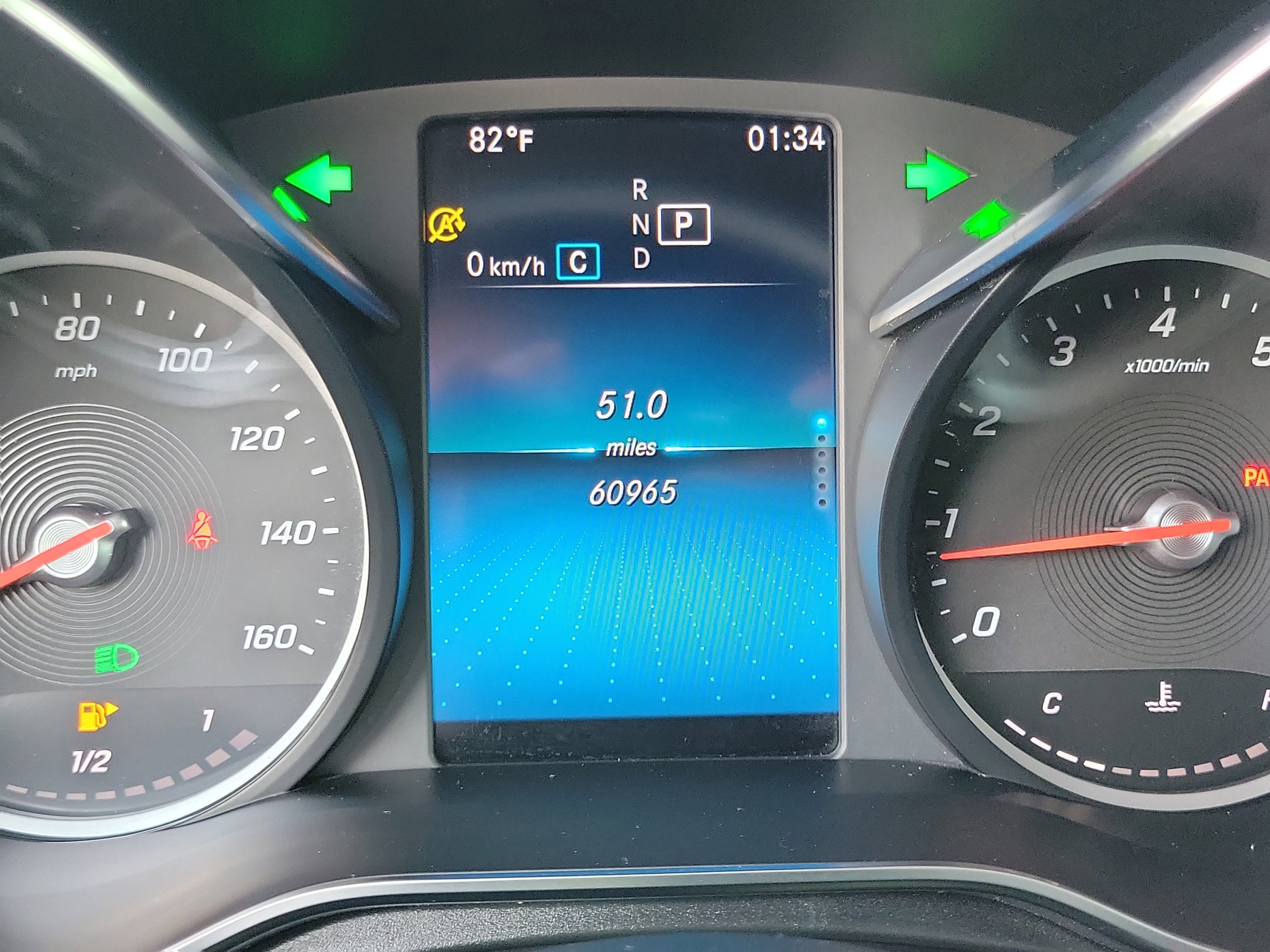 Used 2020 Mercedes-Benz GLC 300 w/ Premium Package image 25