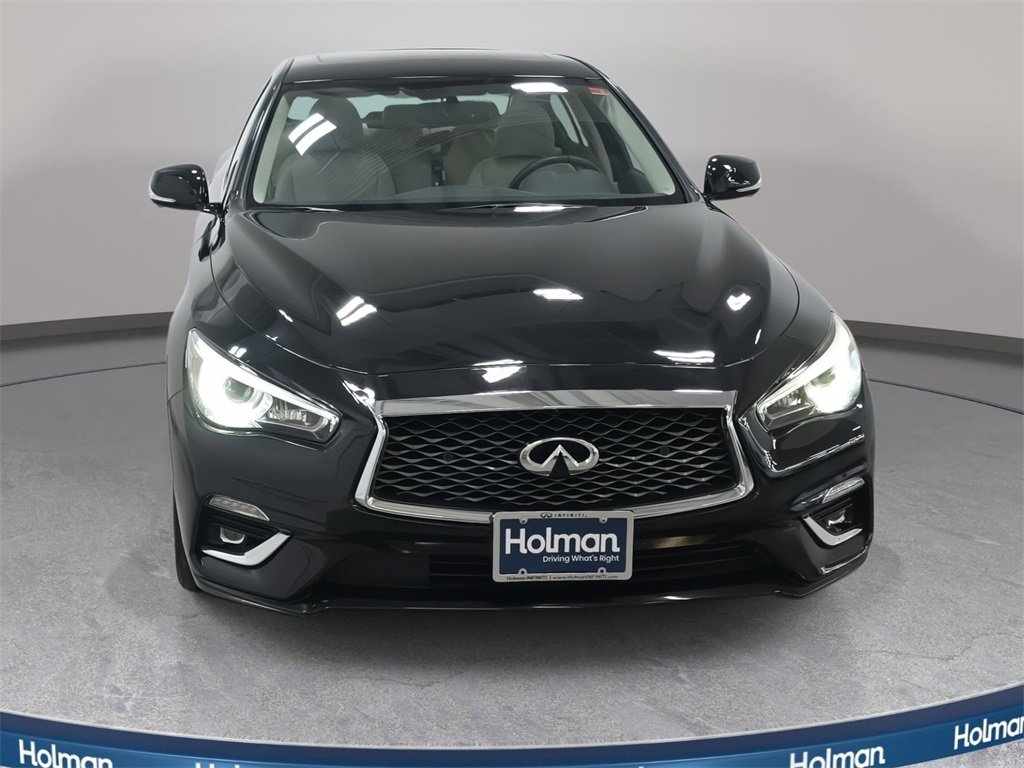Used 2020 INFINITI Q50 Luxe w/ Essential Package (3.0T Luxe) image 4