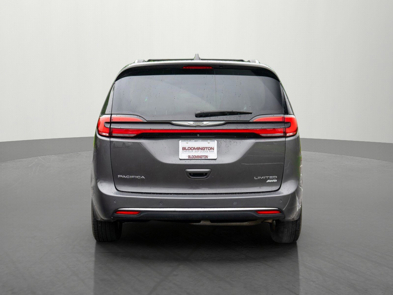 Used 2021 Chrysler Pacifica Limited w/ Premium & Safety Sphere Group AWD/4WD image 6