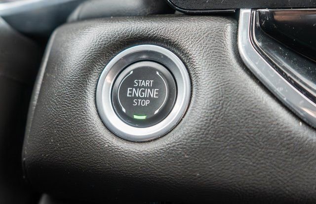 Used 2025 GMC Canyon Elevation image 23