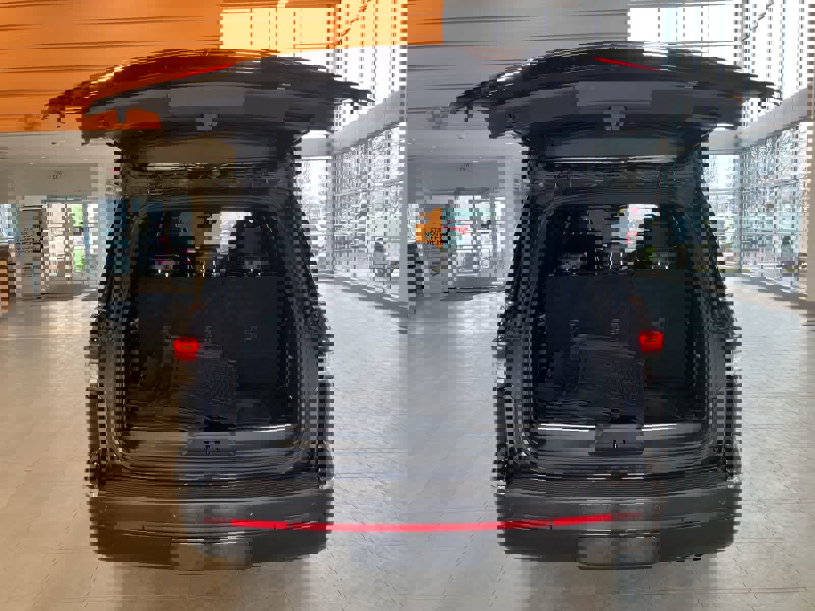 Used 2023 Lincoln Navigator Reserve w/ Equipment Group 201A image 35