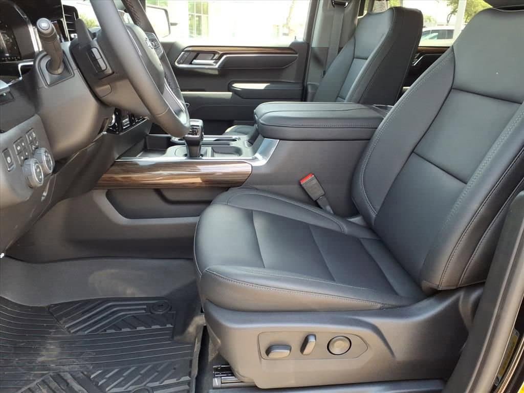 New 2026 Chevrolet Silverado 1500 RST w/ Safety Package AWD/4WD image 15