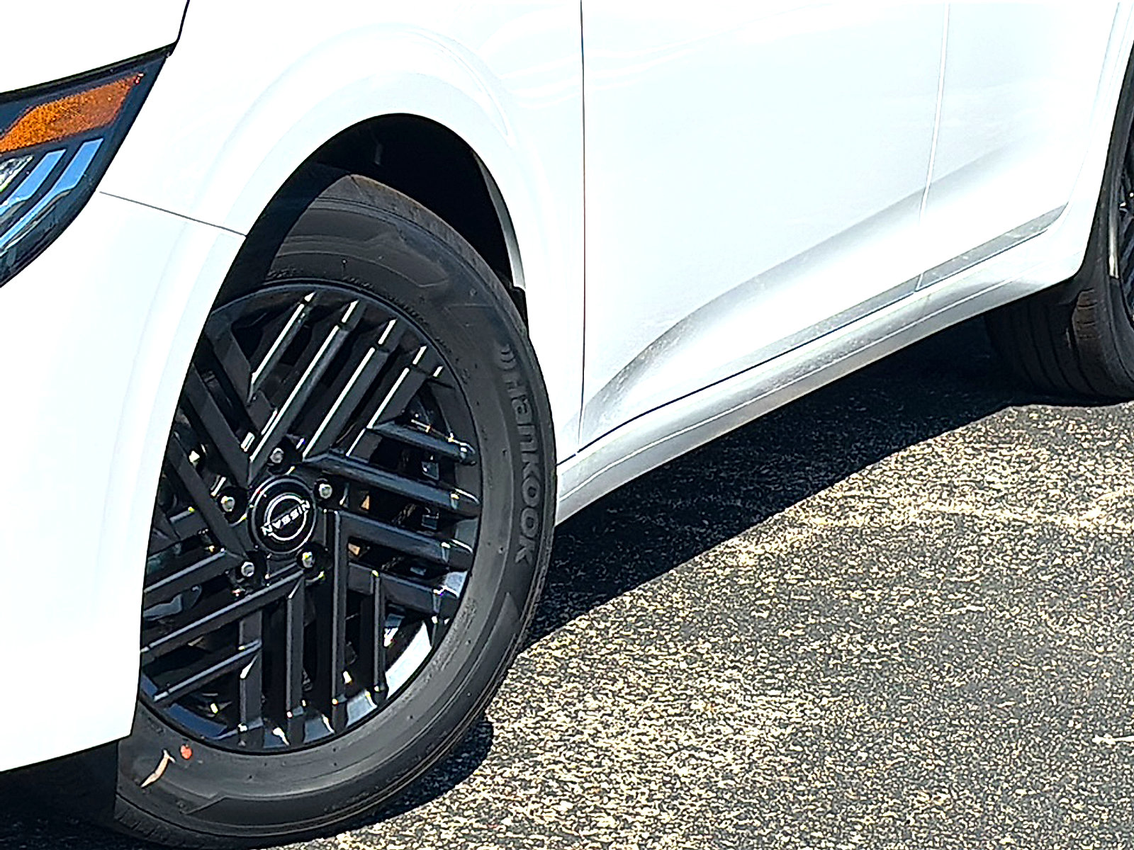 New 2026 Nissan Sentra SV w/ SV Convenience Package FWD image 3