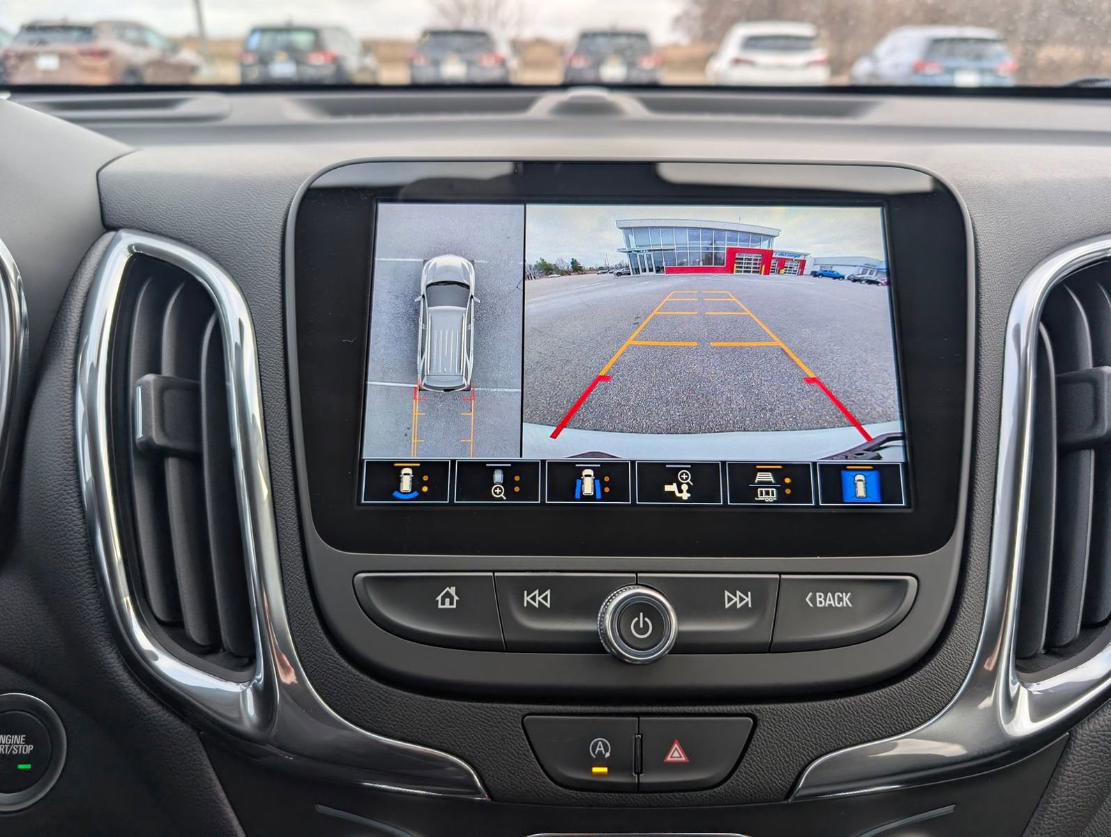 Used 2024 Chevrolet Equinox LT image 20