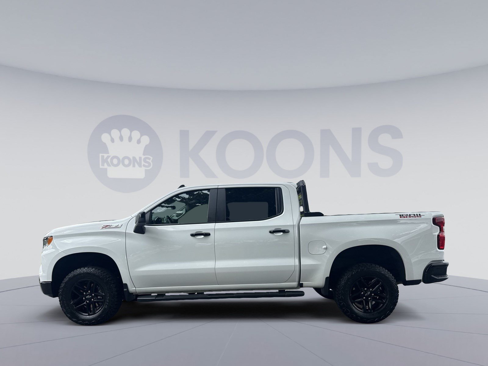 Used 2024 Chevrolet Silverado 1500 LT Trail Boss w/ Protection Package AWD/4WD image 2