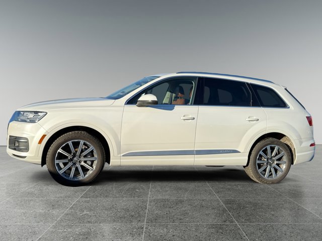 Used 2017 Audi Q7 3.0T Prestige image 2