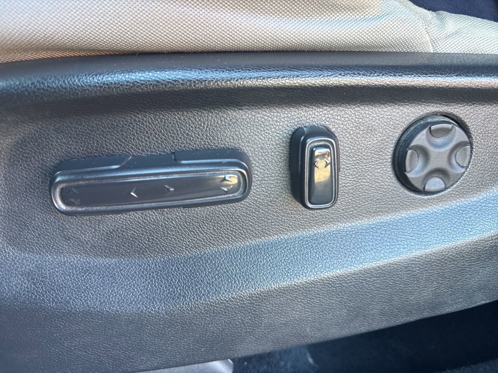 Used 2019 Honda CR-V EX image 37