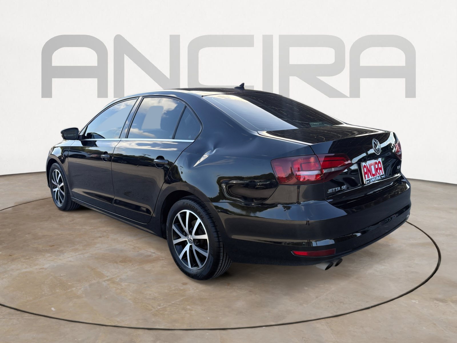 Used 2017 Volkswagen Jetta SE FWD image 9