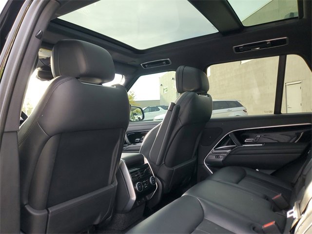 Certified 2023 Land Rover Range Rover SE image 14
