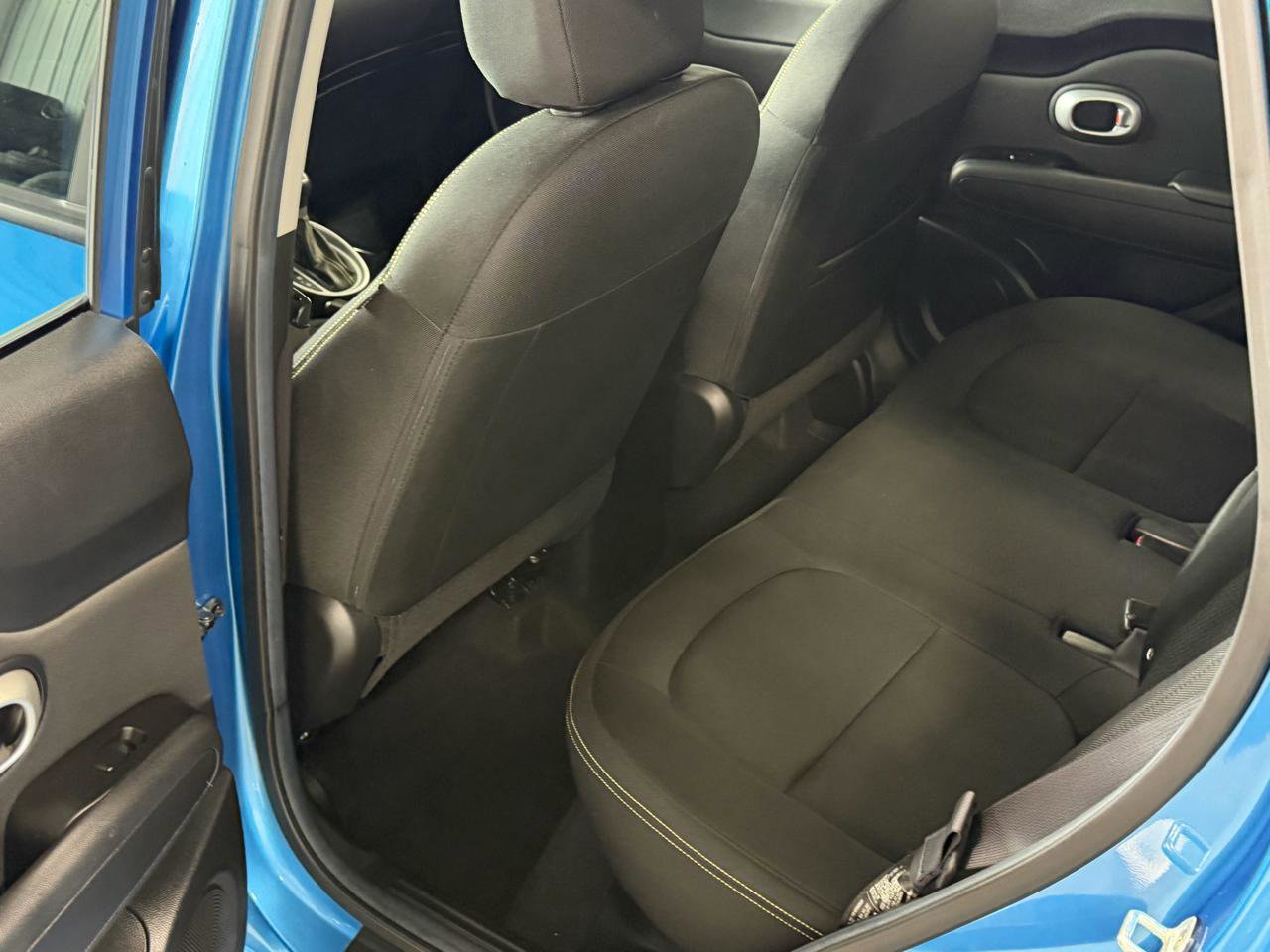 Used 2016 Kia Soul + w/ Designer's Package FWD image 8