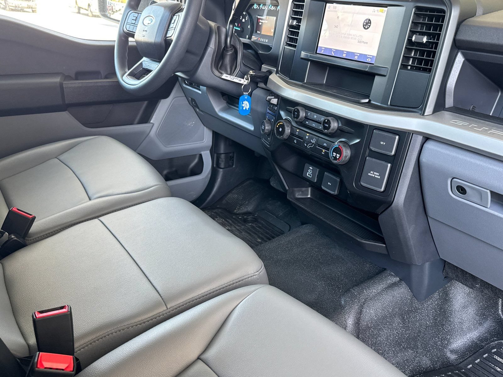 Used 2024 Ford F550 4x4 Regular Cab Super Duty image 14