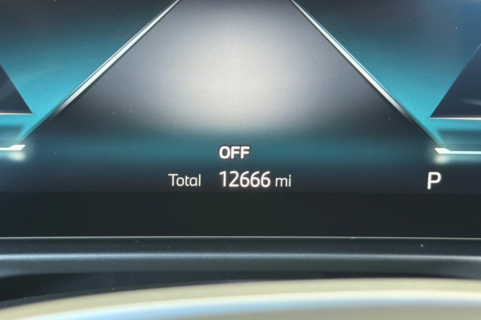 Used 2025 BMW i4 eDrive40 w/ M Sport Package RWD image 35