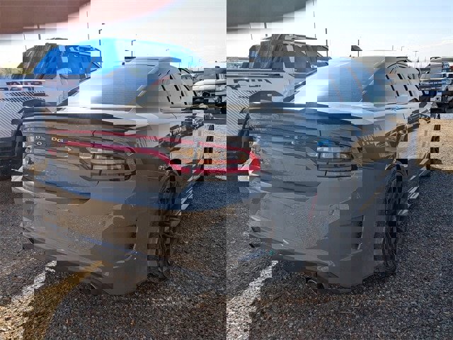 Used 2017 Dodge Charger R/T image 4