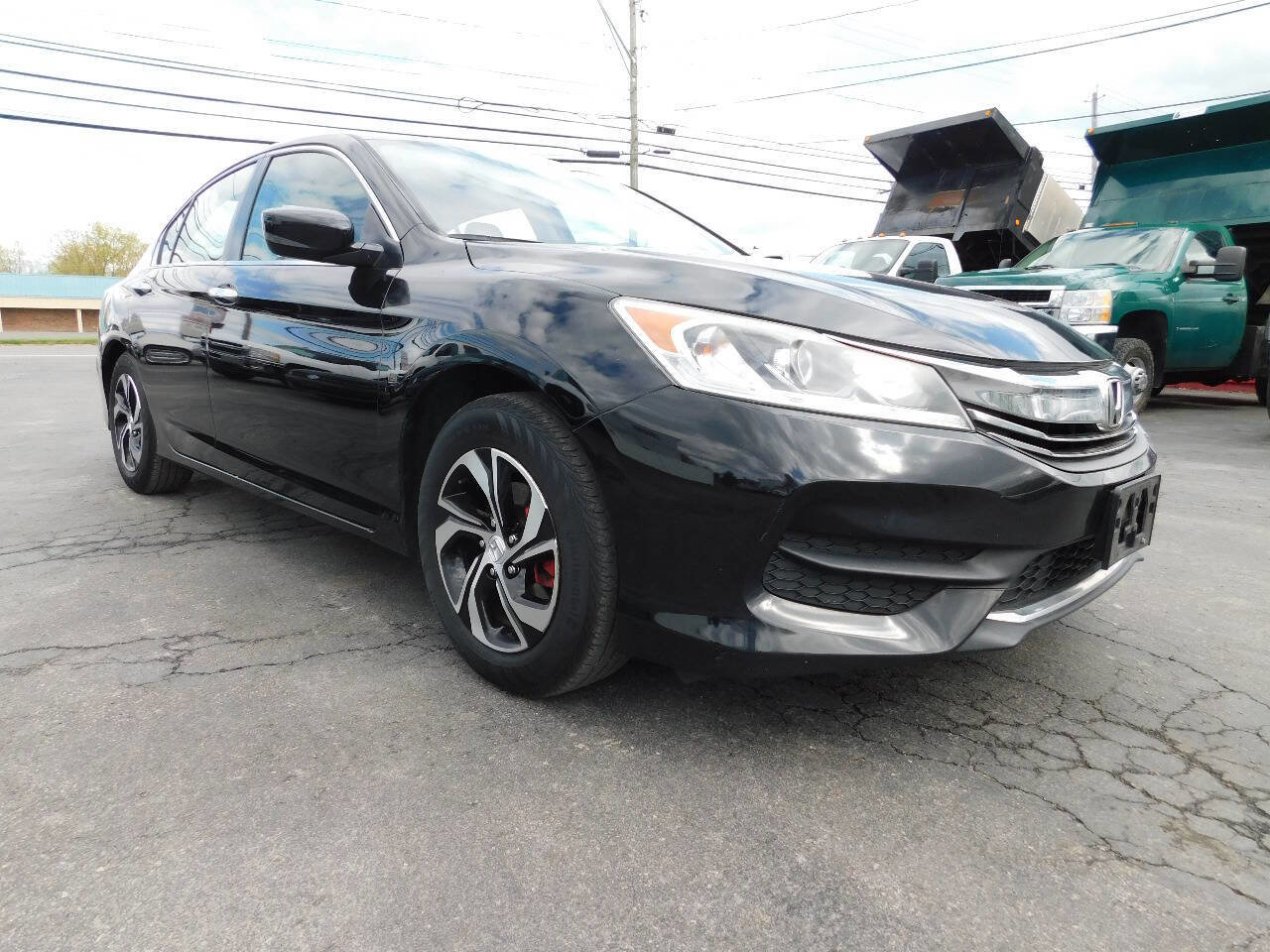 Used 2017 Honda Accord LX image 44