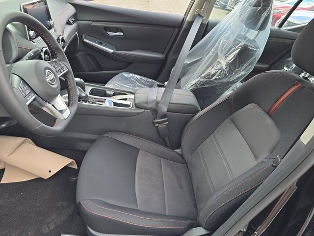 New 2025 Nissan Sentra SR w/ Trunk Package image 4