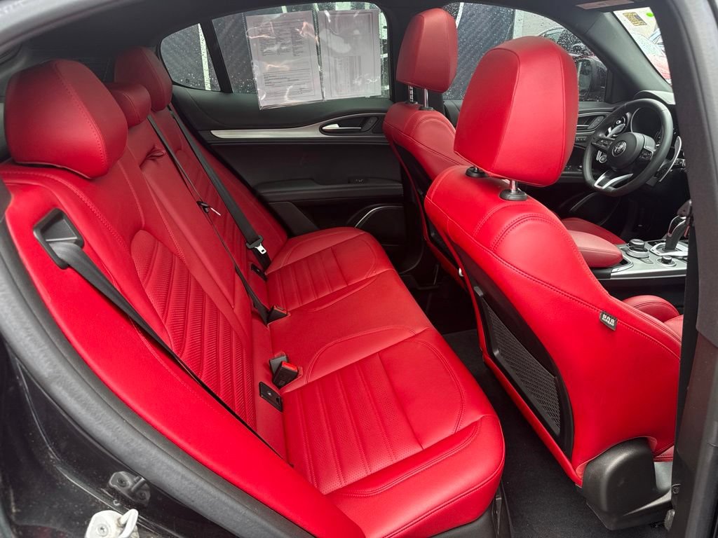 Used 2023 Alfa Romeo Stelvio Veloce AWD/4WD image 60