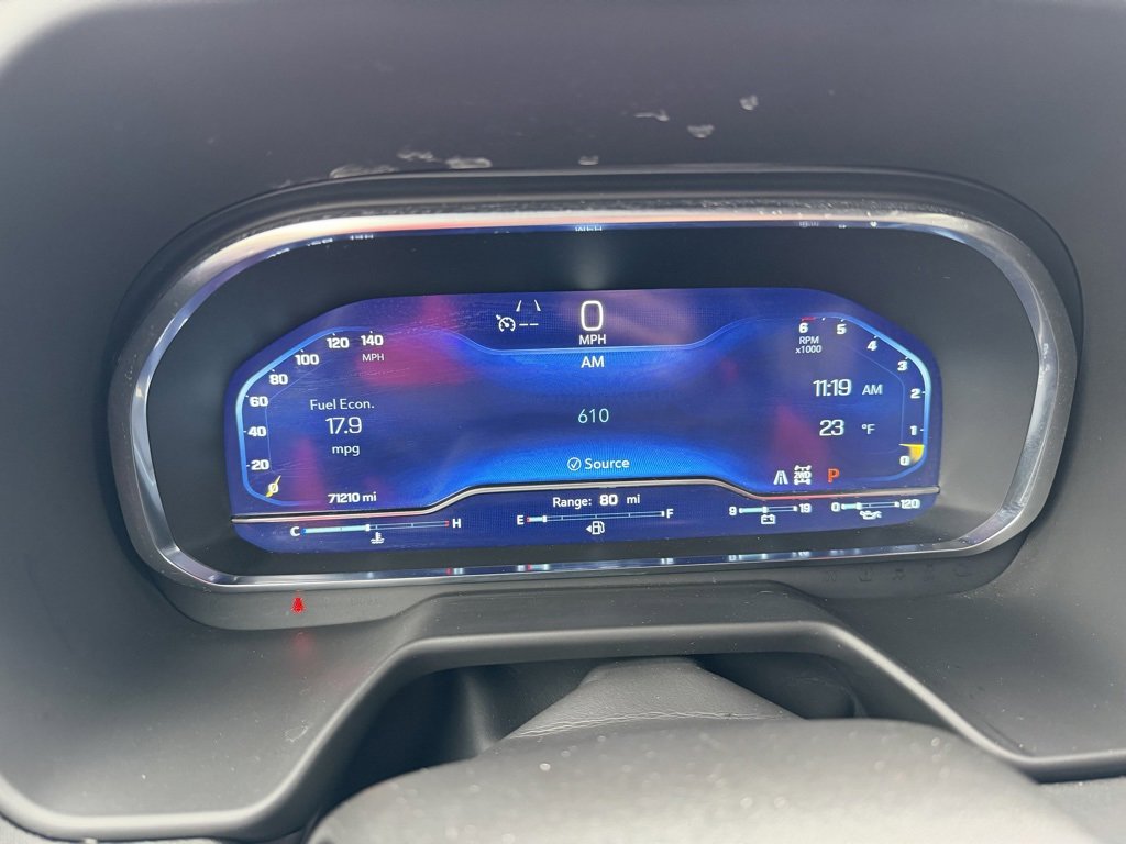 Used 2024 Chevrolet Suburban LT image 19