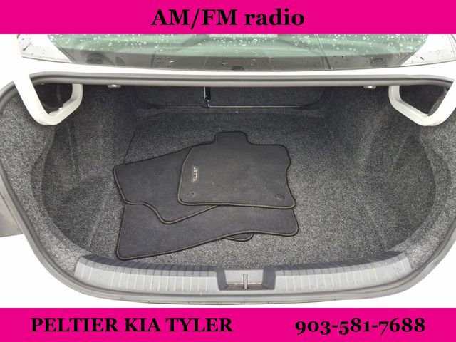 Used 2023 Volkswagen Jetta SE w/ Panoramic Sunroof Package FWD image 11