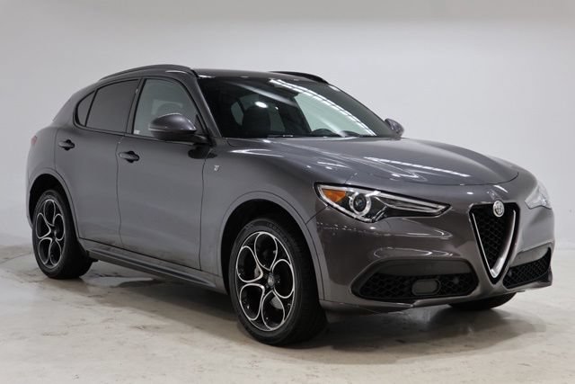 Used 2023 Alfa Romeo Stelvio Ti