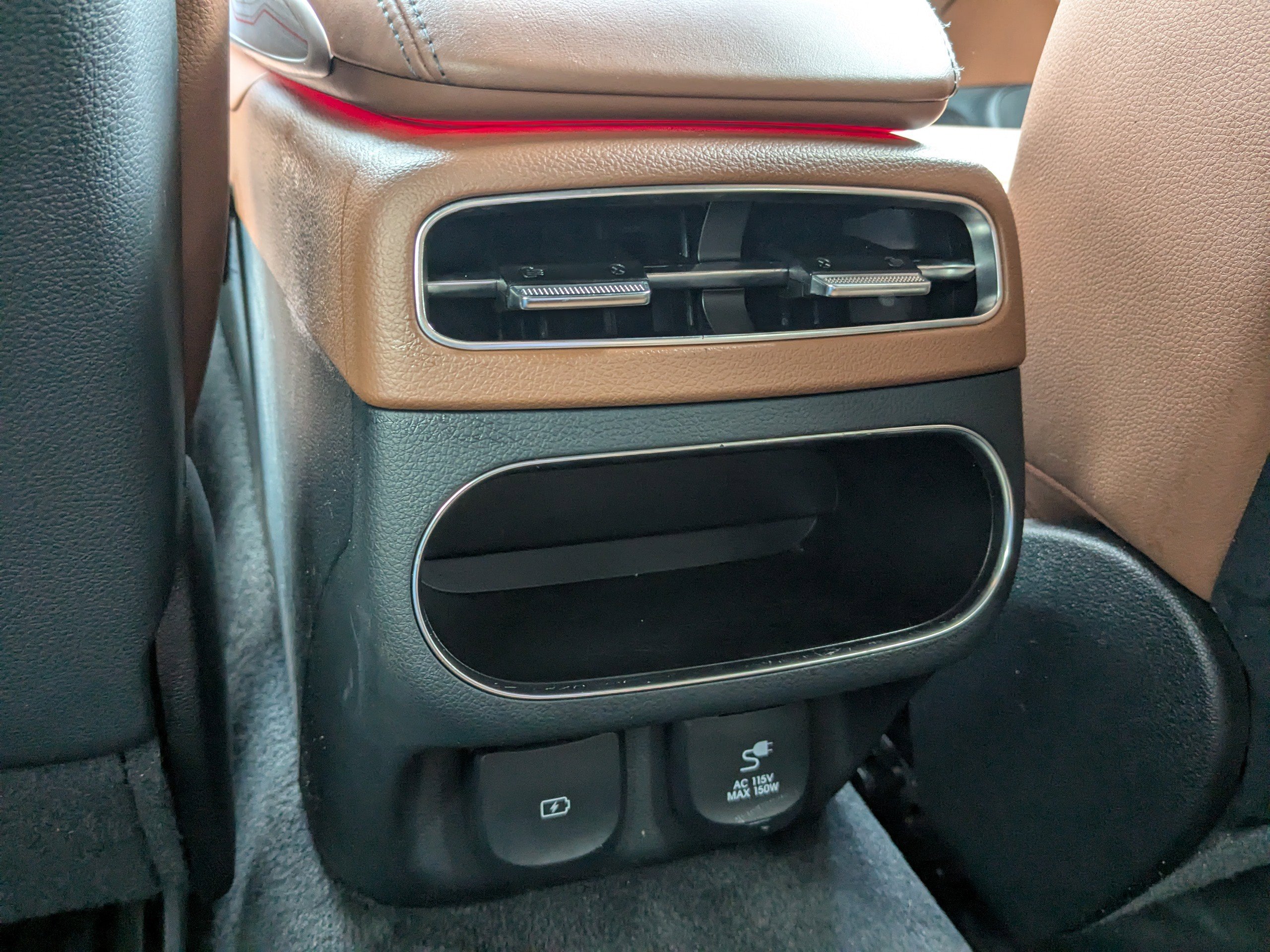 Used 2024 Genesis GV70 2.5T w/ Advanced Package image 17