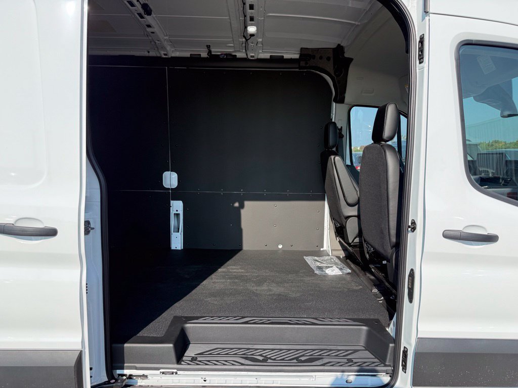 New 2027 Ford Transit 250 148 Medium Roof w/ Load Area Protection Package RWD image 13