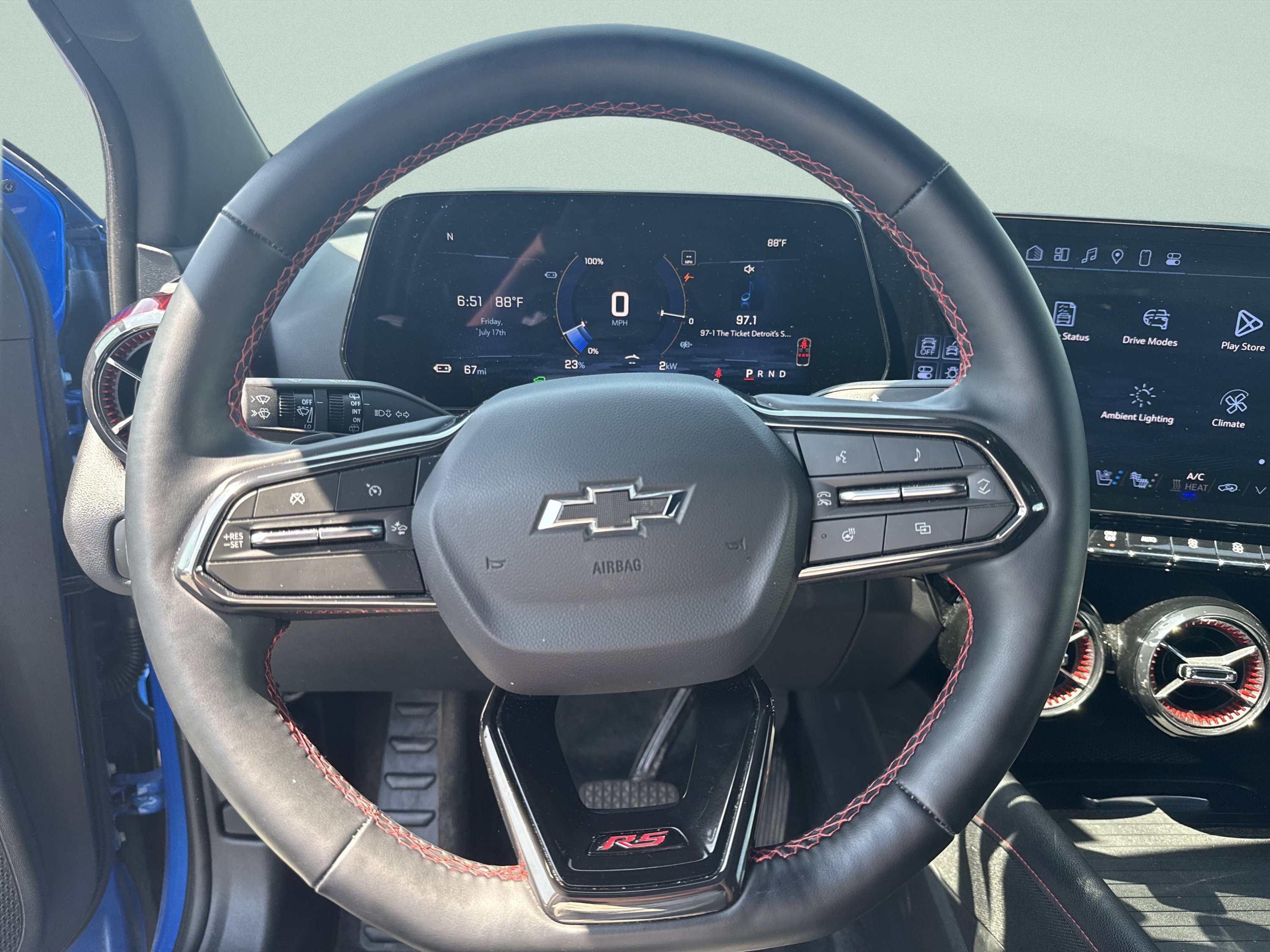 Used 2025 Chevrolet Blazer EV RS AWD/4WD image 15