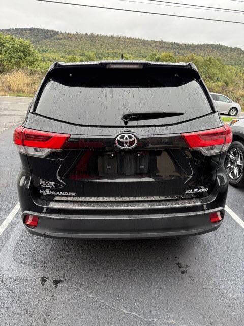 Used 2019 Toyota Highlander XLE image 6