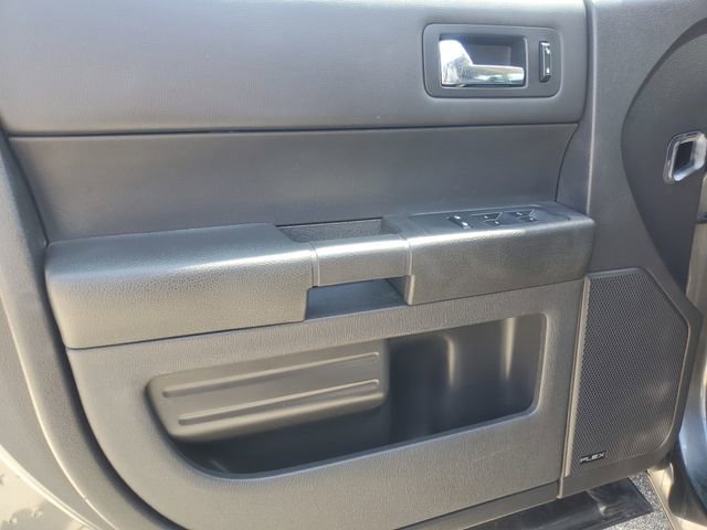 Used 2018 Ford Flex SE image 7