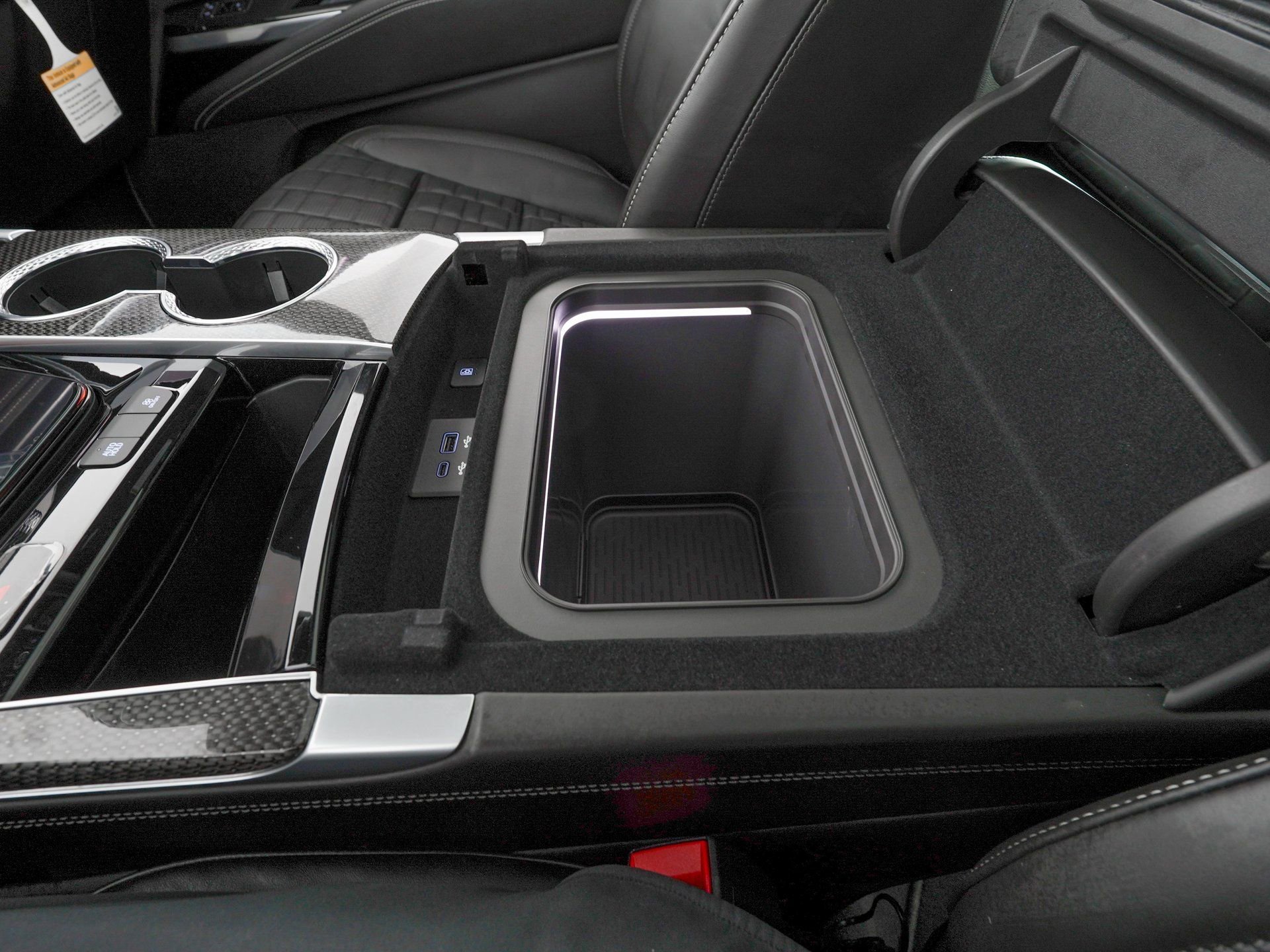 Used 2026 Cadillac Escalade ESV V image 34