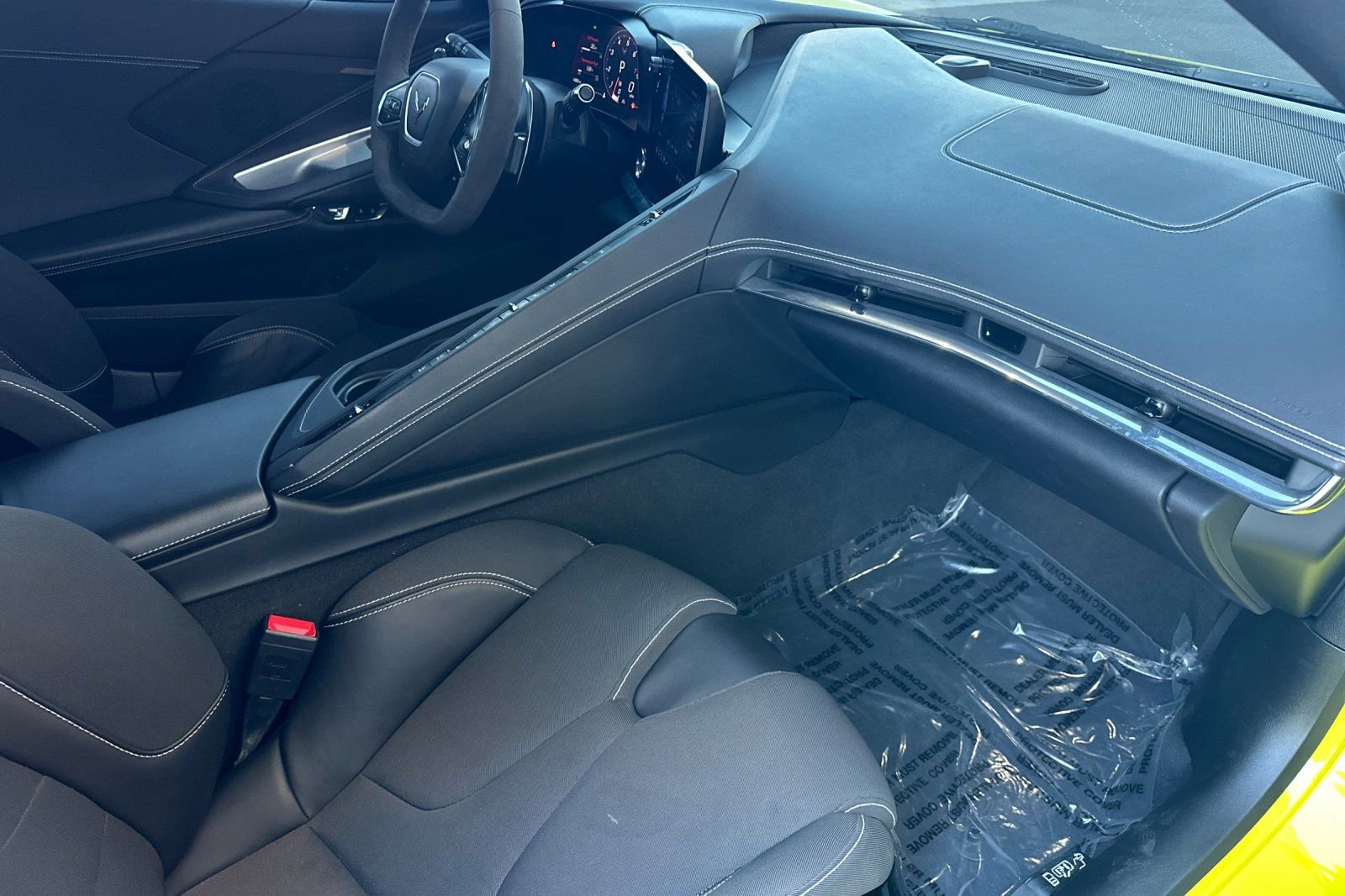 Used 2020 Chevrolet Corvette Stingray Coupe w/ Engine Appearance Package image 15