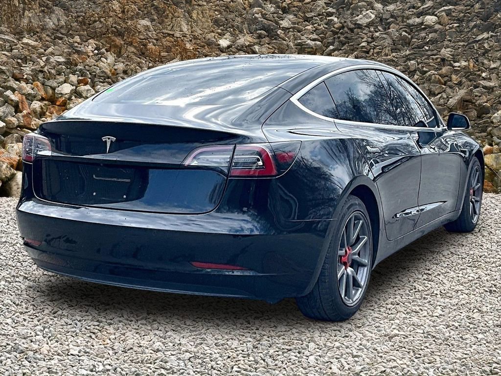 Used 2018 Tesla Model 3 Long Range image 2
