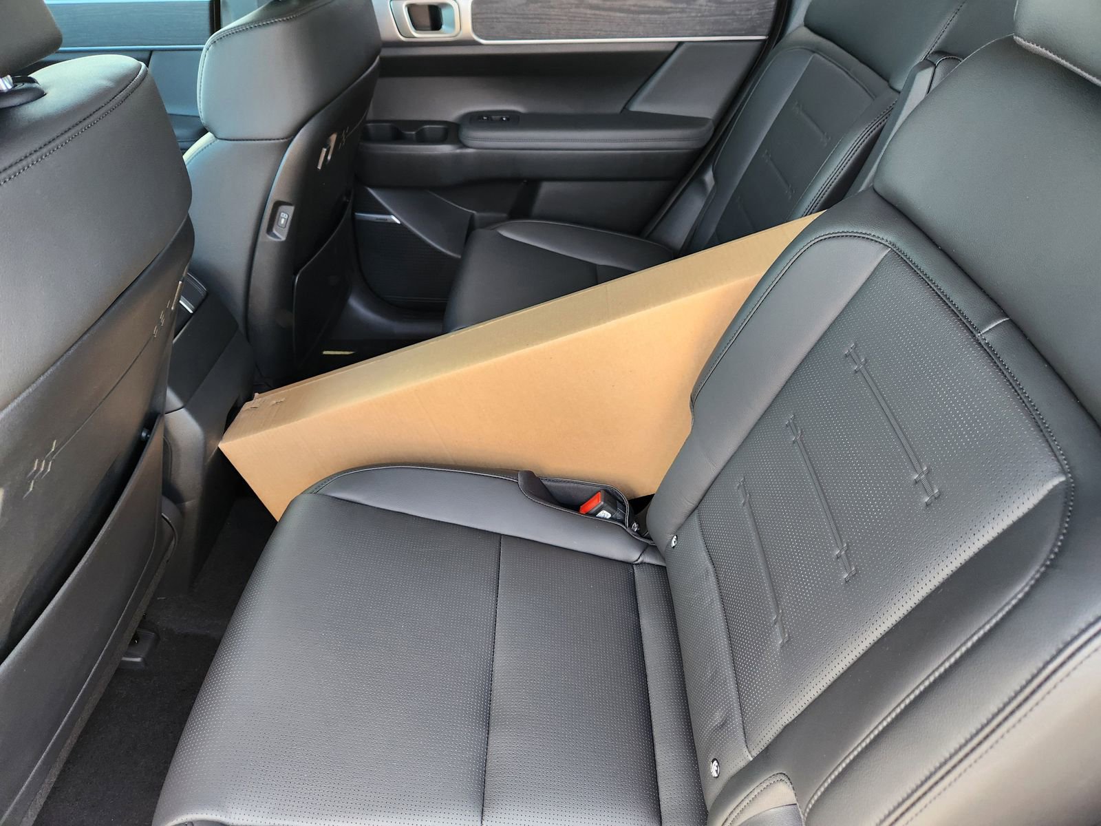 New 2026 Hyundai Santa Fe Limited image 14