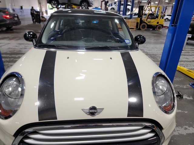 Used 2015 MINI Cooper 2-Door Hardtop FWD image 2