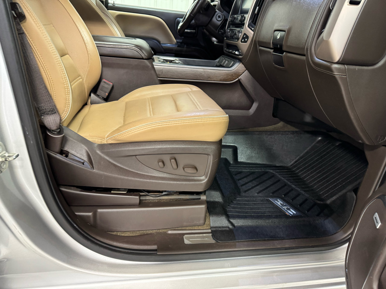 Used 2018 GMC Sierra 1500 Denali w/ Denali Ultimate Package image 17